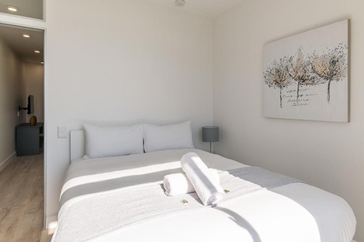 Apartment Compact 2 Bed Aptmt Parking Communal Lounge *